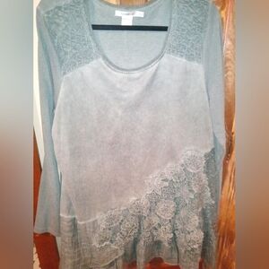 FeratelliWomen's Lace/Crochet Detail Top - Olive Green